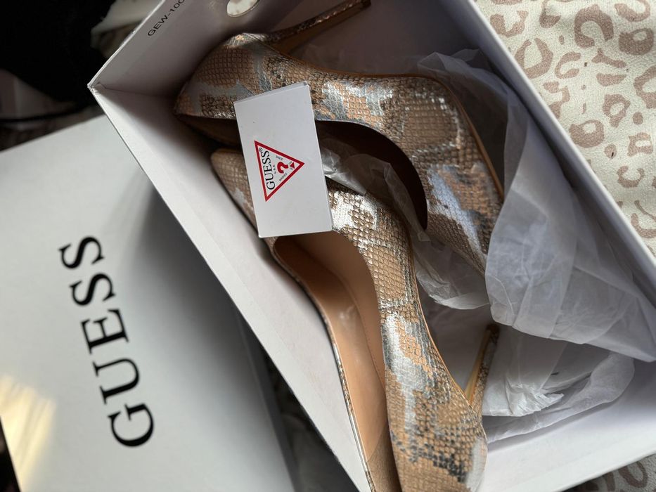 Pantofi de damă Guess