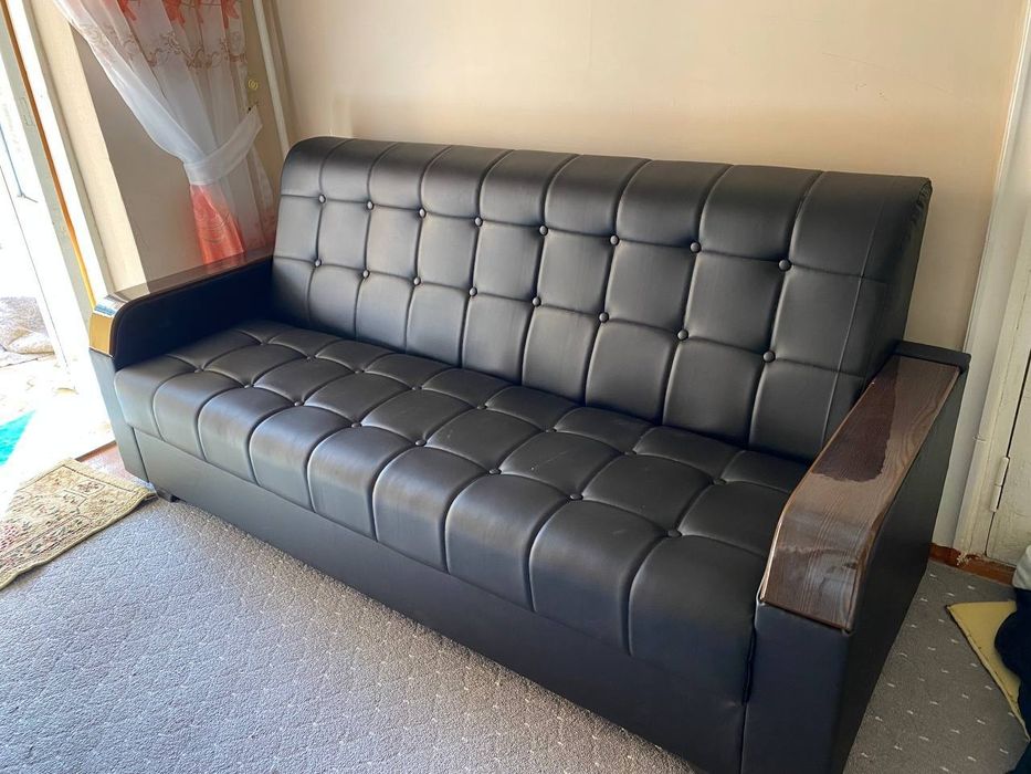 Divan restavratsiya qilamiz