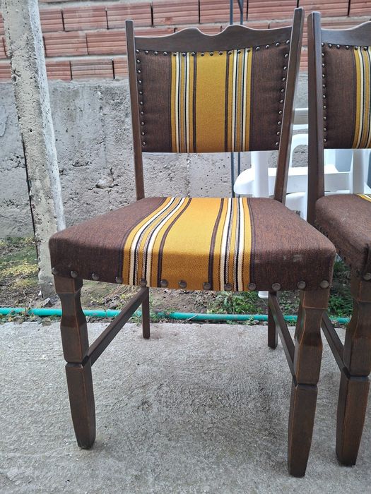 Столове 6 броя..