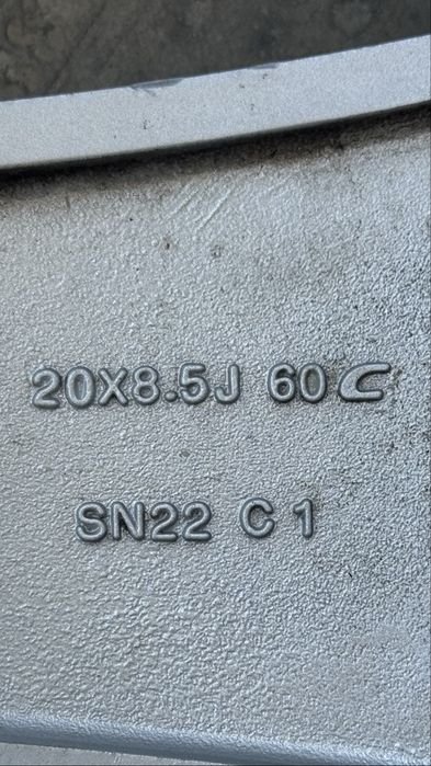 Продам литые диски R20.