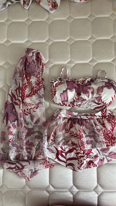 Купальник детский для девочек рост 130см подходит 3-5лет,