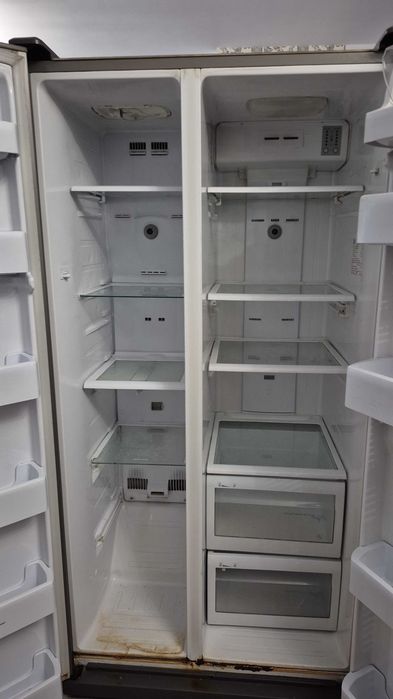Холодильник Samsung 2х дверный