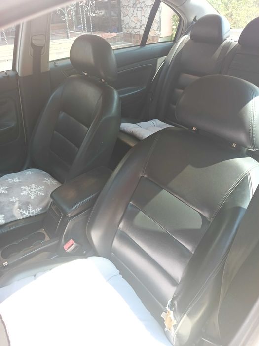 Autoturism Skoda Superb 2005 1,9 TDI