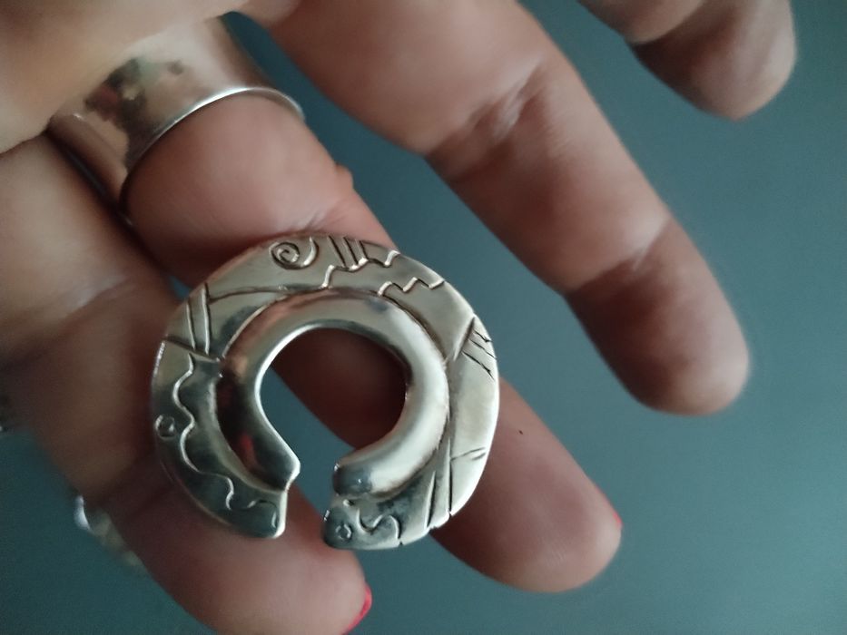 Сребърни обеци на винт