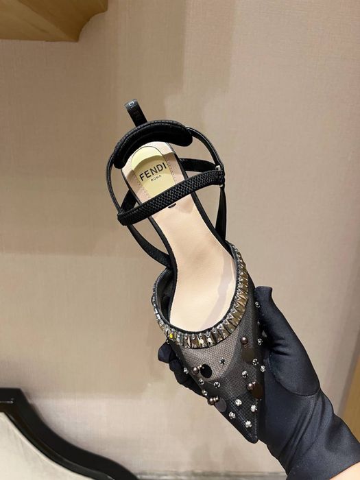 Pantofi Fendi 35-42