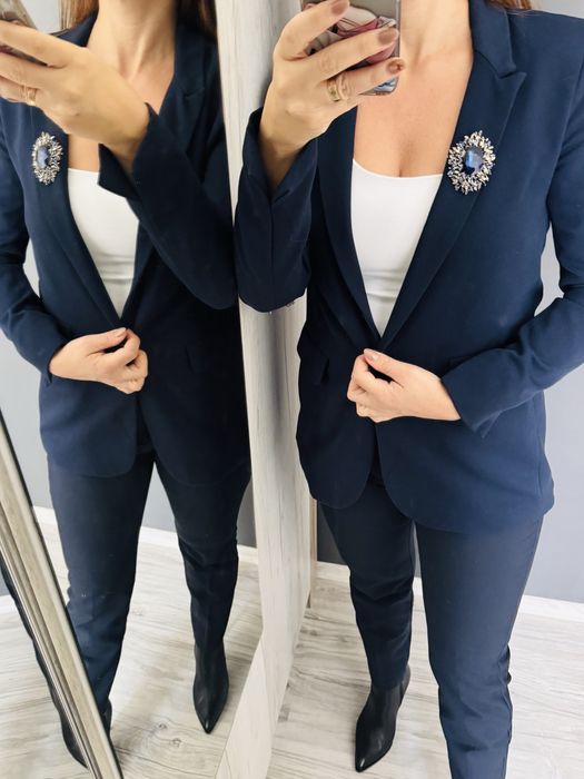 Елегантен костюм размер S