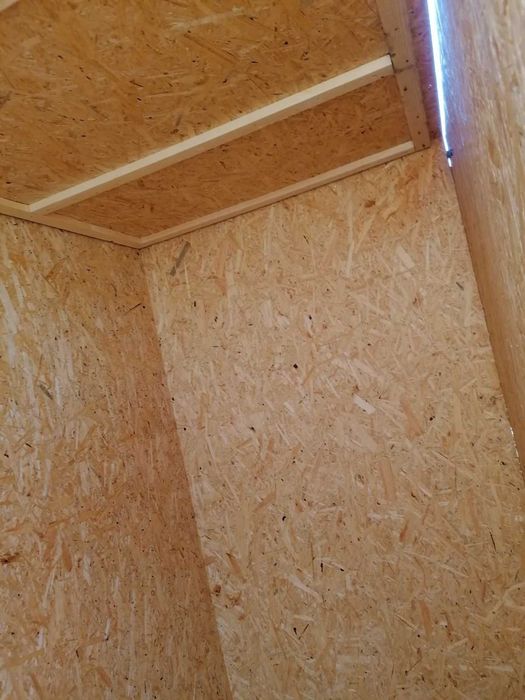 Градински контейнер за инструменти от ОСВ плоскости