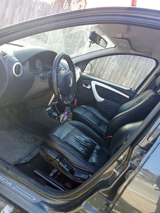 Se vinde Dacia Sandero