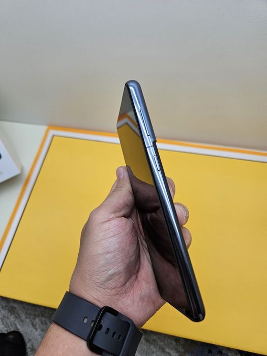 Samsung S21 xotirasi 8/256GB