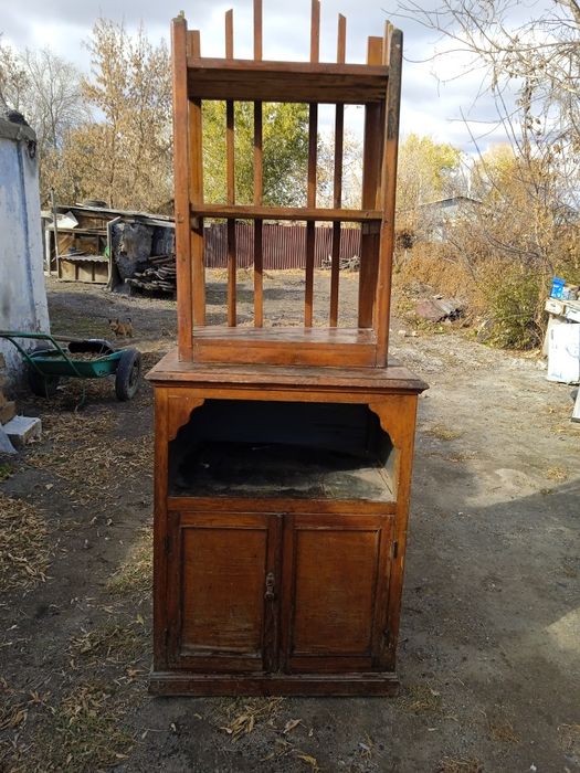 Этажэрка двухъярусная с тумбой