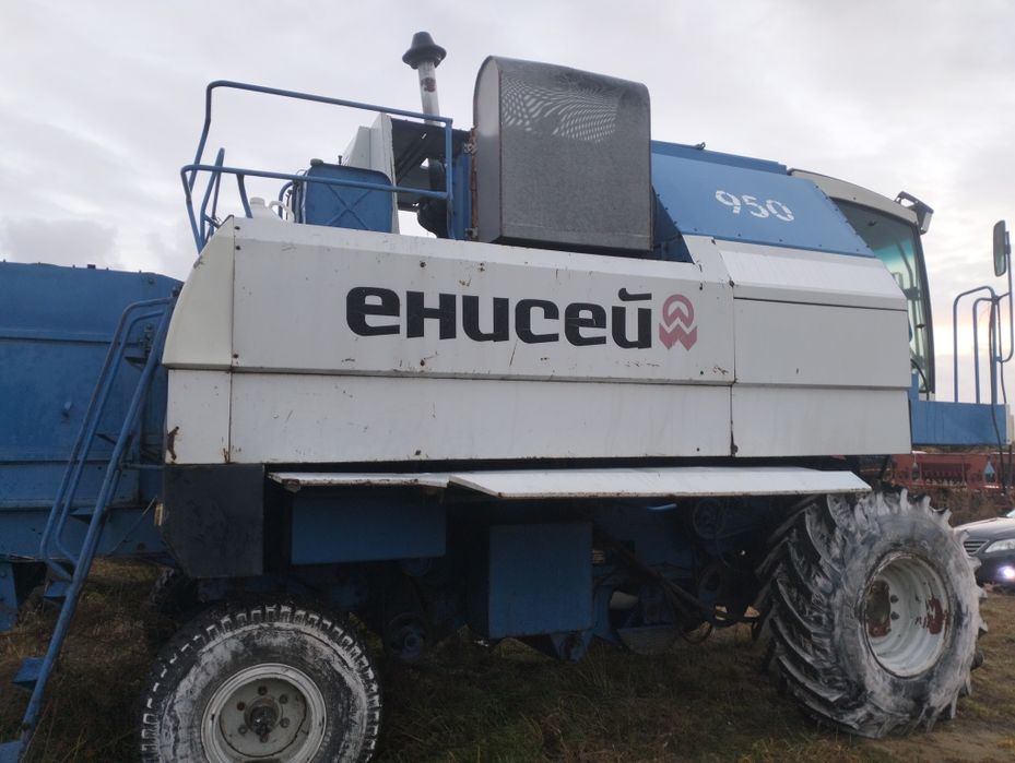 Комбайн Енисей 950