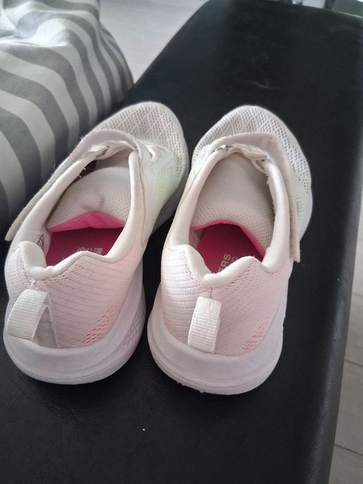 Маратонки Skechers