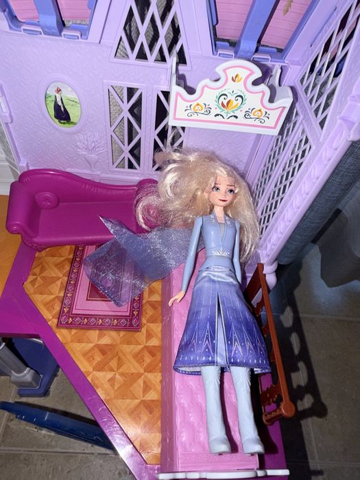 Disney Frozen II Замъкът Арендел