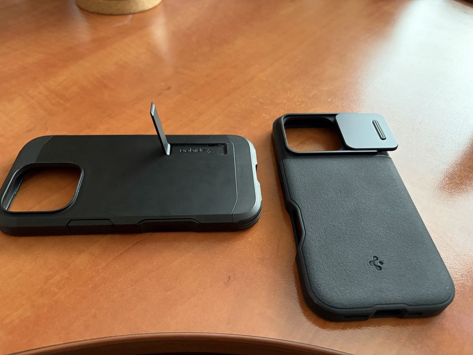 Кейсове Spigen за iPhone 16 Pro