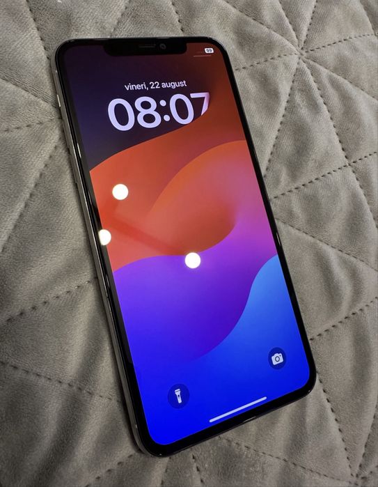 IPHONE 11 PRO MAX ireprosabil silver 87% baterie 64gb