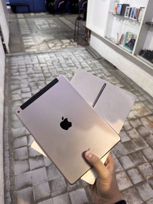 Айпад айр 2 в хорошем состояние