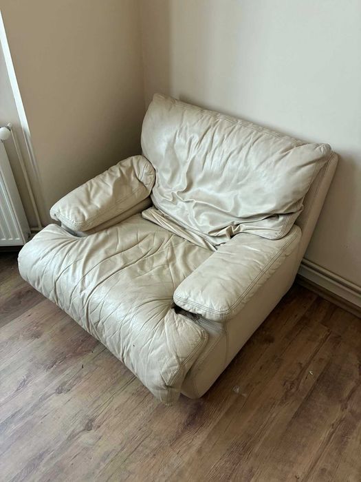 Canapea si fotolii din piele natural