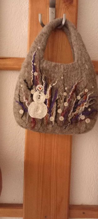 Вълнена плъстена чанта