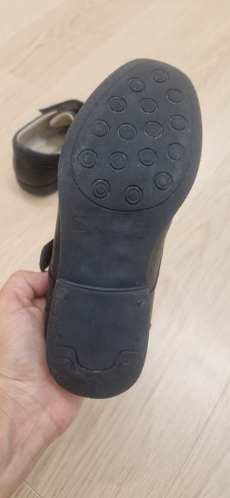Срочно! Школьные туфли для мальчика
