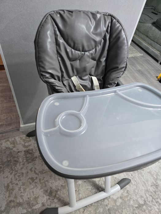 Стульчик для кормления joie