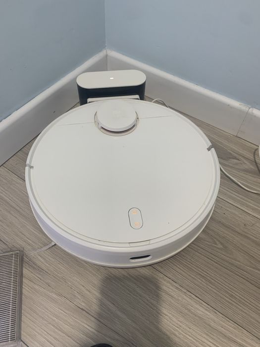 Mi Vacum Mop V робот пылесос