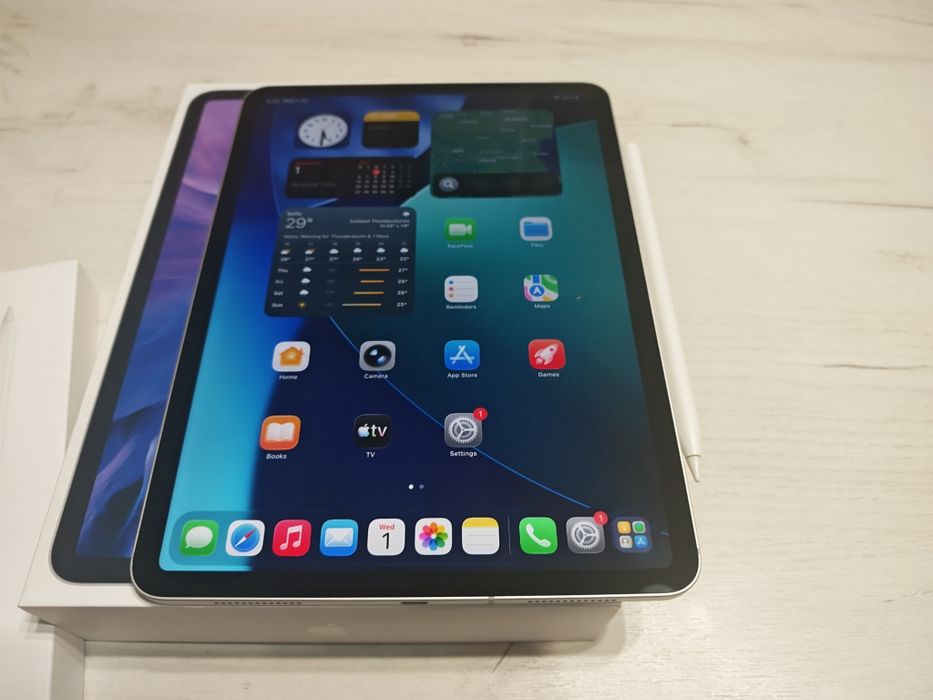 Като нов iPad Pro 11" 2nd Gen 128 GB WiFi+Cellular