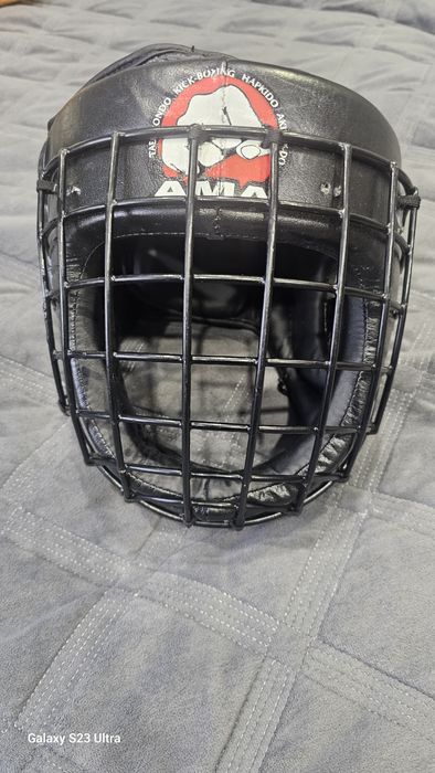 Продам шлем, перчатки