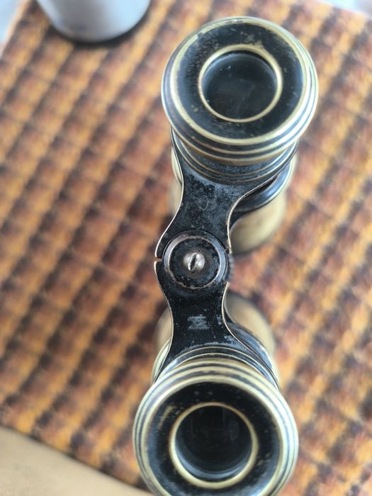 Иностранные бинокль раритет