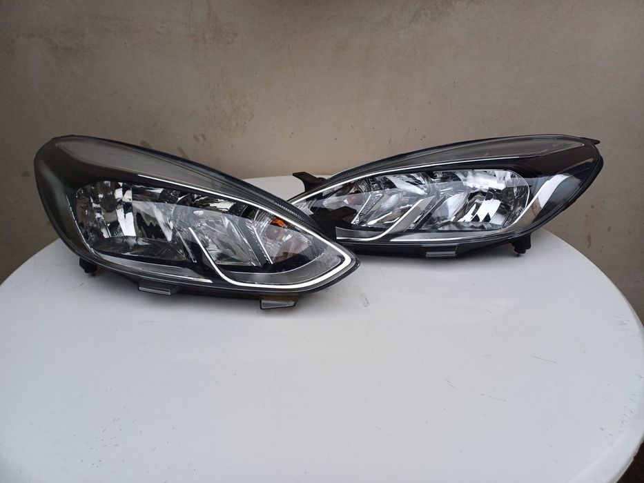 Комплект фарове за Ford Fiesta; mk8;  2017г.-2020