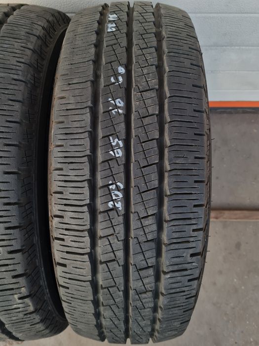 Всесезонни гуми за Бус 2 броя PIRELLI 4Seasons 205 65 R16C дот 0816
