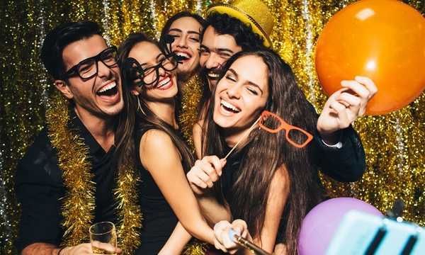 Cabina Foto, Oglinda magica & Platforma video 360 pentru evenimente