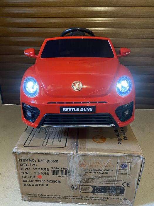 Детска кола Volkswagen Beetle с дистанционно 12V 4,5Ah