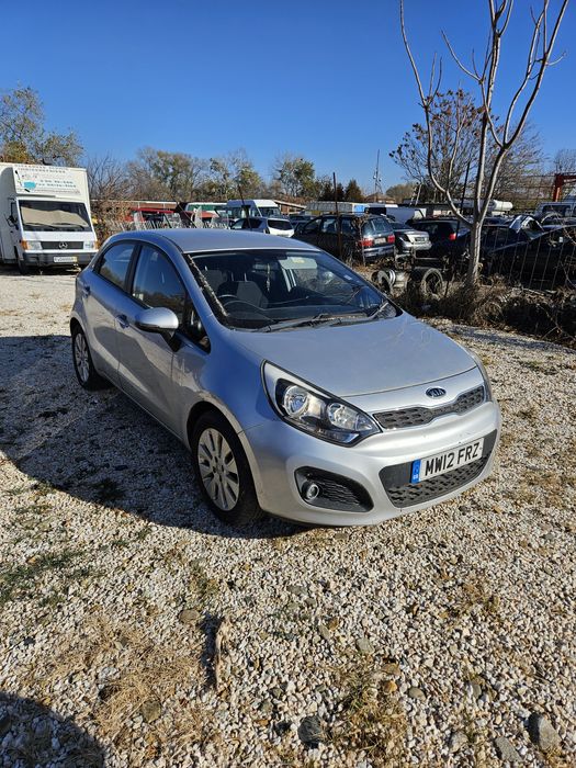 Kia rio,2012 год.на части
