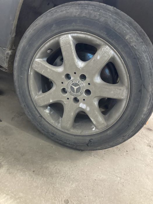 2 мерседеса 124