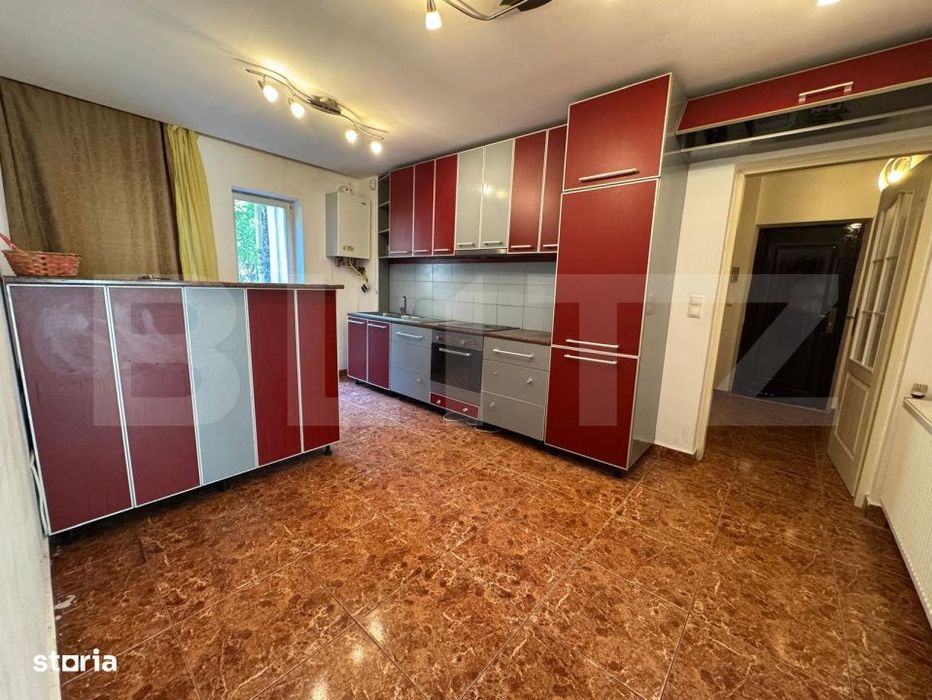 Apartament 3 camere, 70 mp, zona centrala Micro 2, Hunedoara
