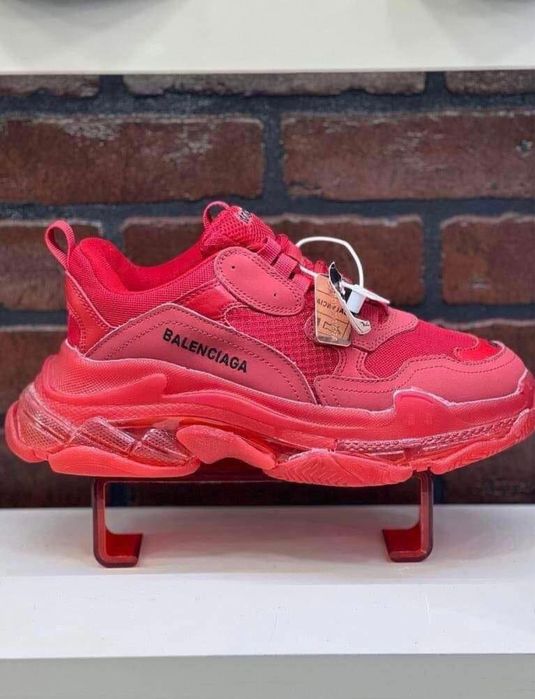 Balenciaga universali triple