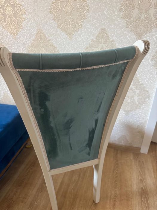 Продам Стулья 12 штук