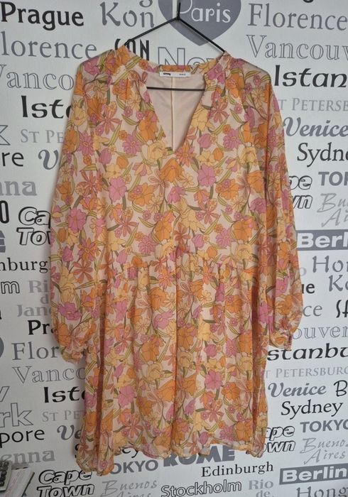 Rochiță vaporiasa sinsay