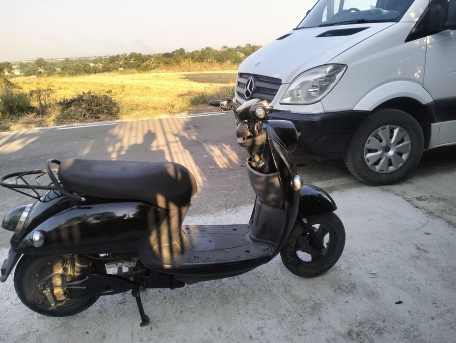 Schimb scuter electric cu o trotineta electrica