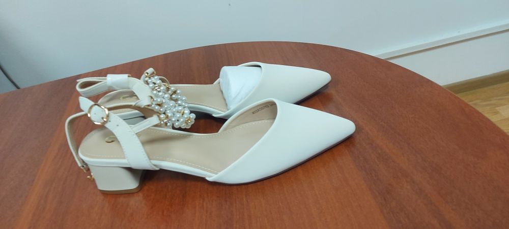 Босоножки красивые