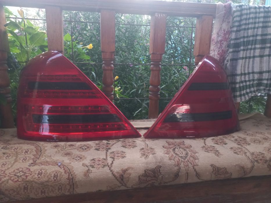 Задний Стоп на Мерседес 221