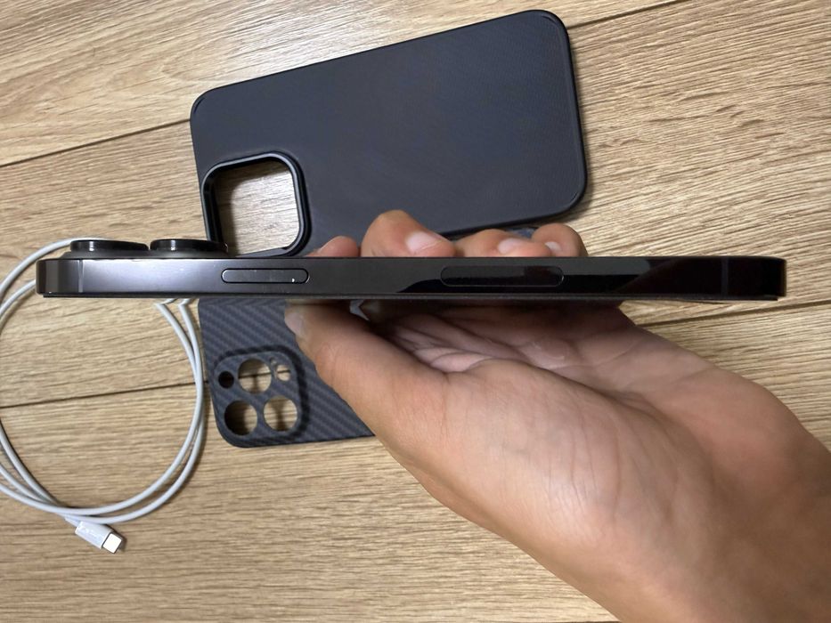 Iphone 14 Pro Max space black 512GB ESIM 83% battery Като нов.