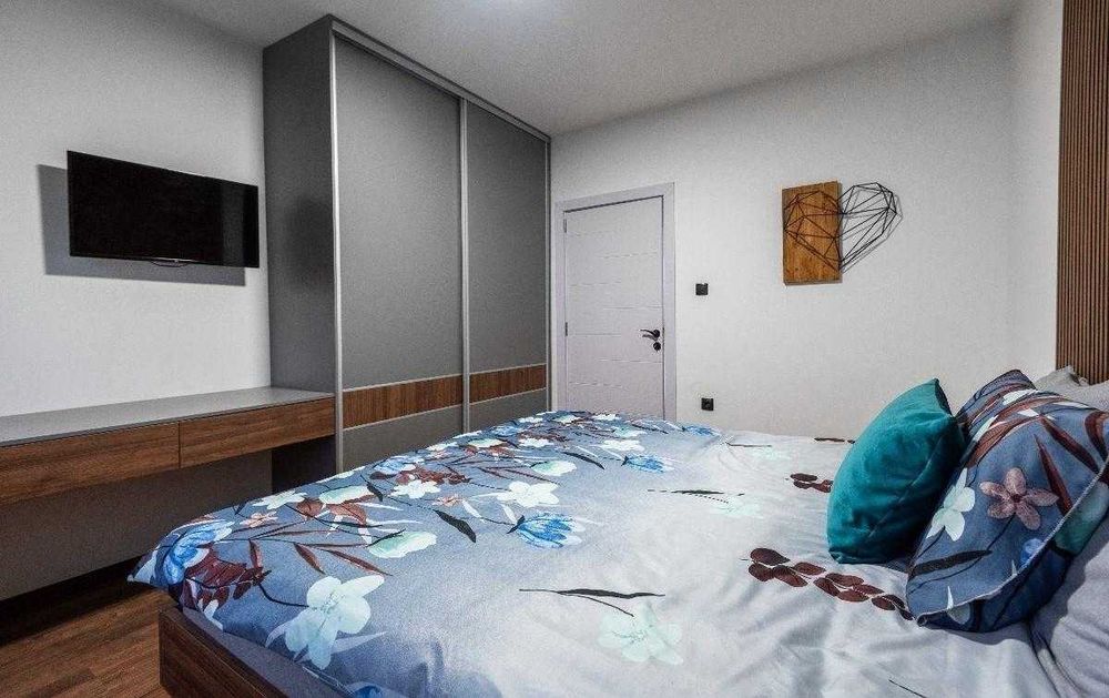 Дава се под наем Двустаен апартамент в Бургас, Славейков - 56 кв.м за 204 € - Снимка #2