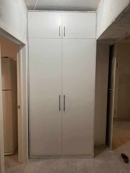 Продам шкаф в прихожую