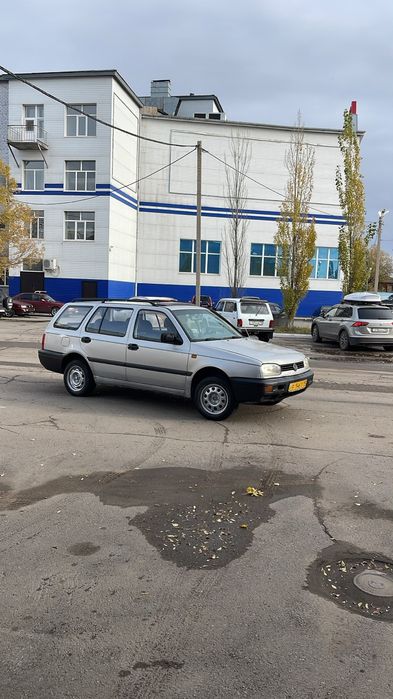 Продам Фольксваген гольф универсал