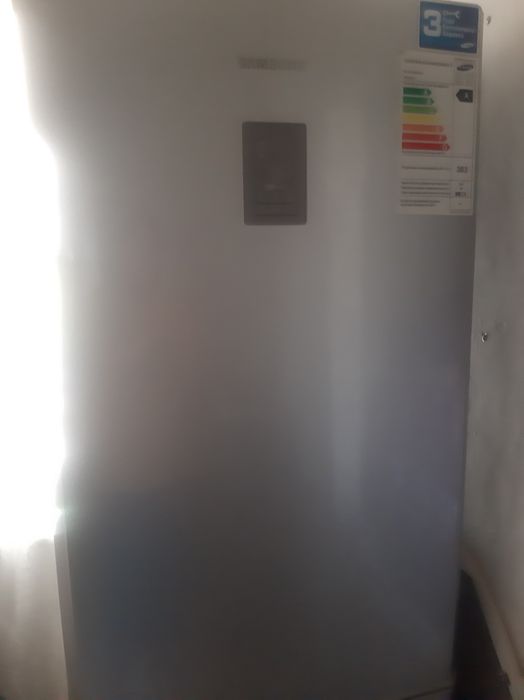 Срочно продам холодильник