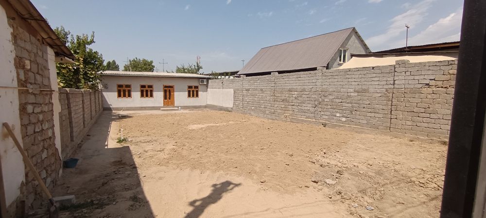 Учхозда 3.9 сотхли участка сотилади