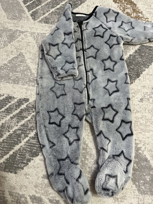 Продам комбинезончик