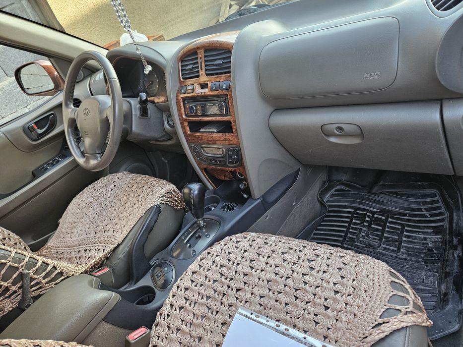 Машина хундай  санта фе