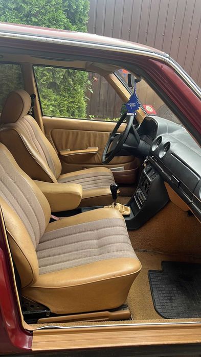 Mercedes W123 240D Cobra